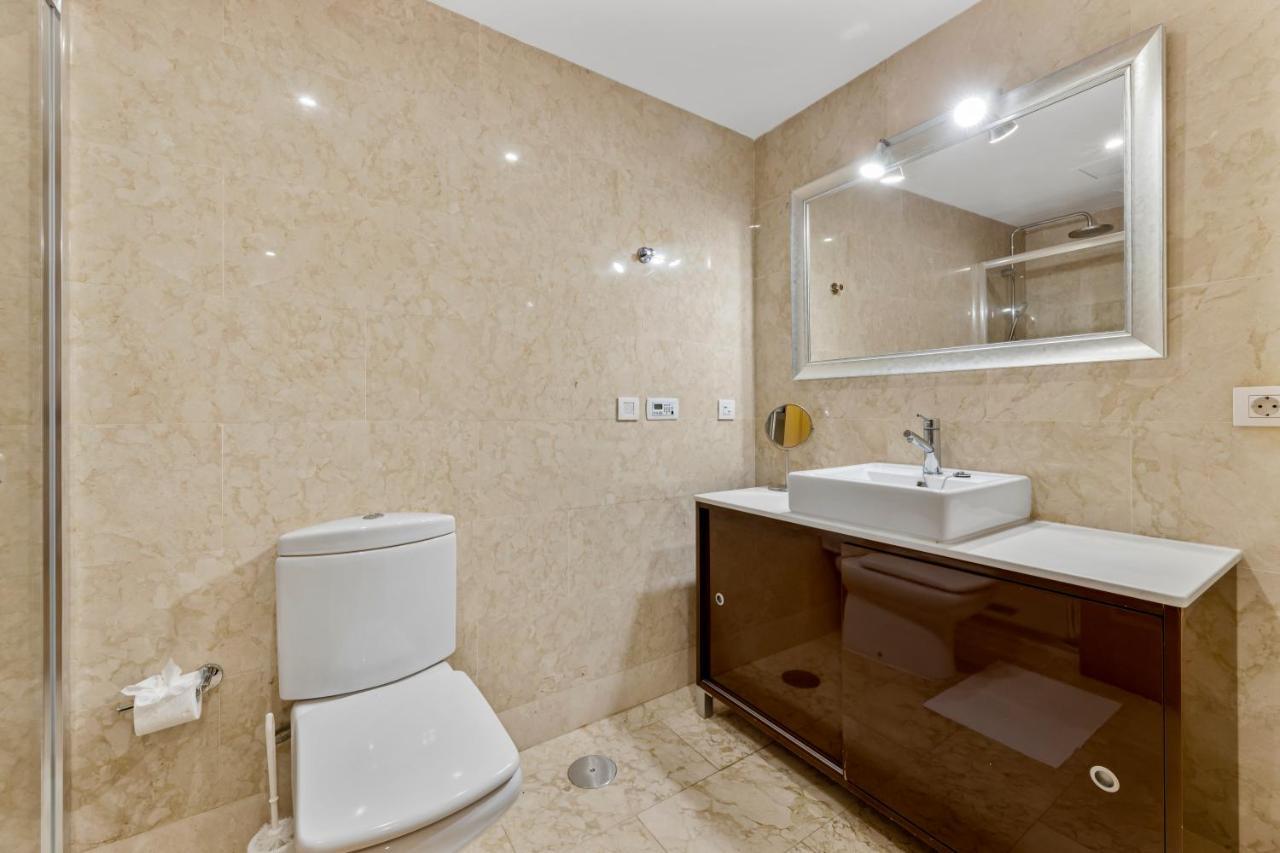Home2Book Stylish Apartment Arrecife Beach Exteriör bild